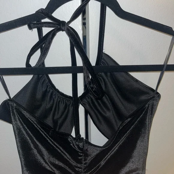 Black zara velvet dress - Picture 6 of 8